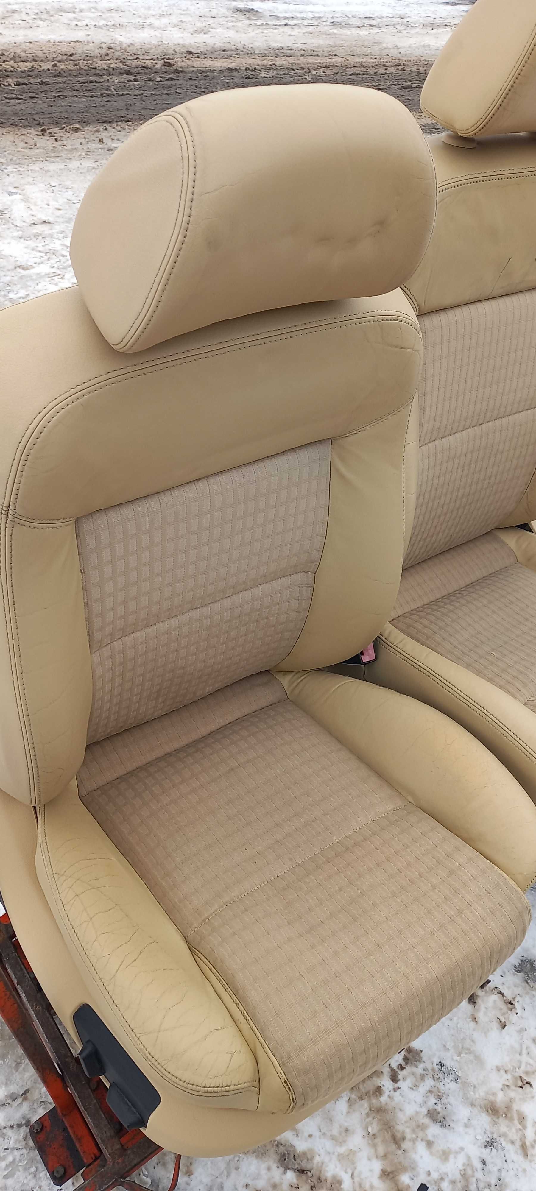 Fotele kanapa Volkswagen Passat B5 Kombi półskóry grzane kpl