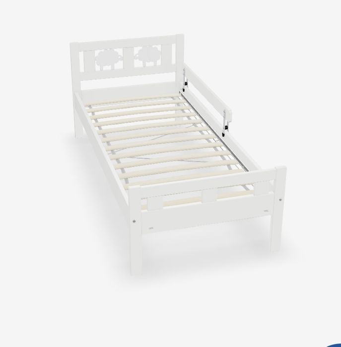 Cama de criança, com estrado ripado e colchão. 70x160cm