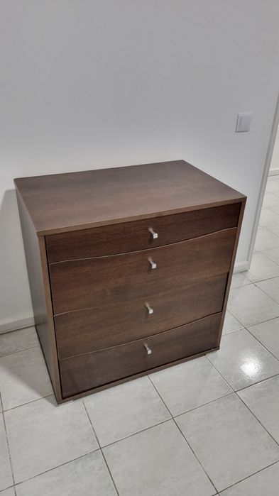 Cama Casal Estrado Mesinhas Cabeceira Cómoda