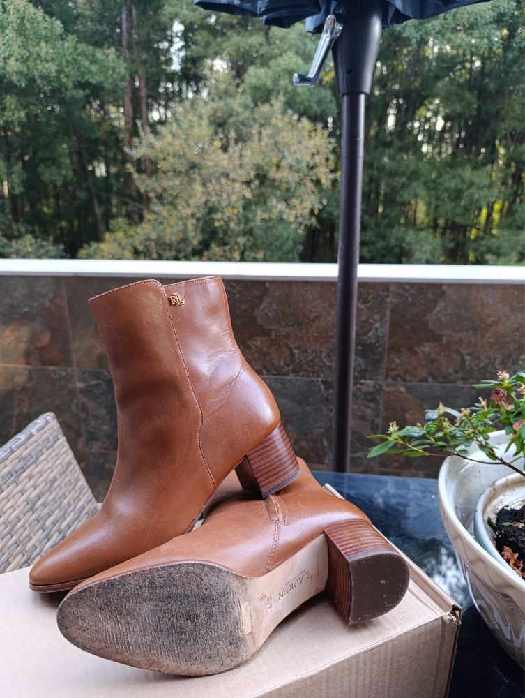 Botins de pele da marca Ralf Lauren