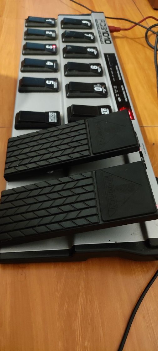 Behringer FCB1010 MIDI