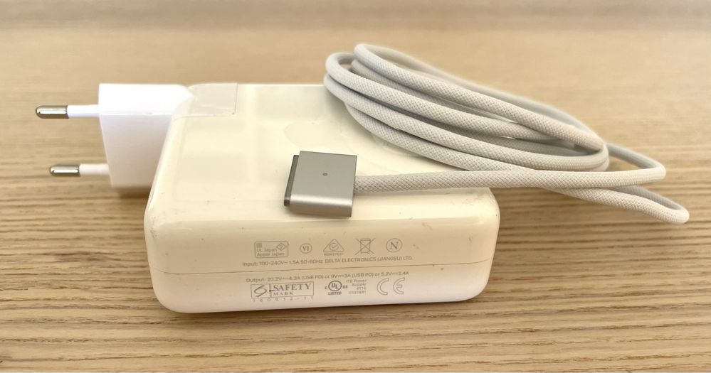 Carregador 87watts Usb-c Apple para Macbook Pro com cabo Magsafe 3