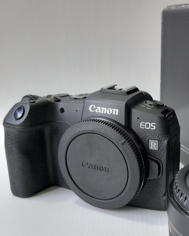 Kit Canon EOS RP + RF 24-105 f/4-7.1 IS STM (novo)