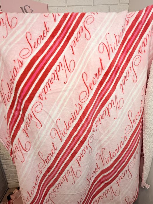 Теплий плед Вікторія сікрет, покривало Victorias Secret