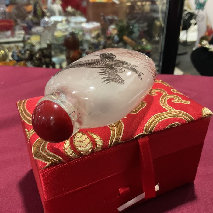 Snuff bottle oriental ,sem caixa 9 cm alt.