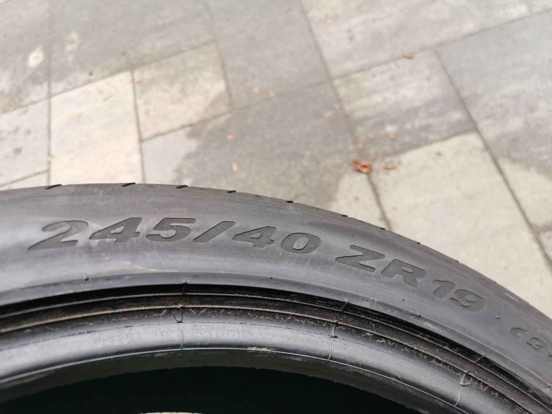 Разноширокие шины 245/40 R19 275/35 R19 Pirelli