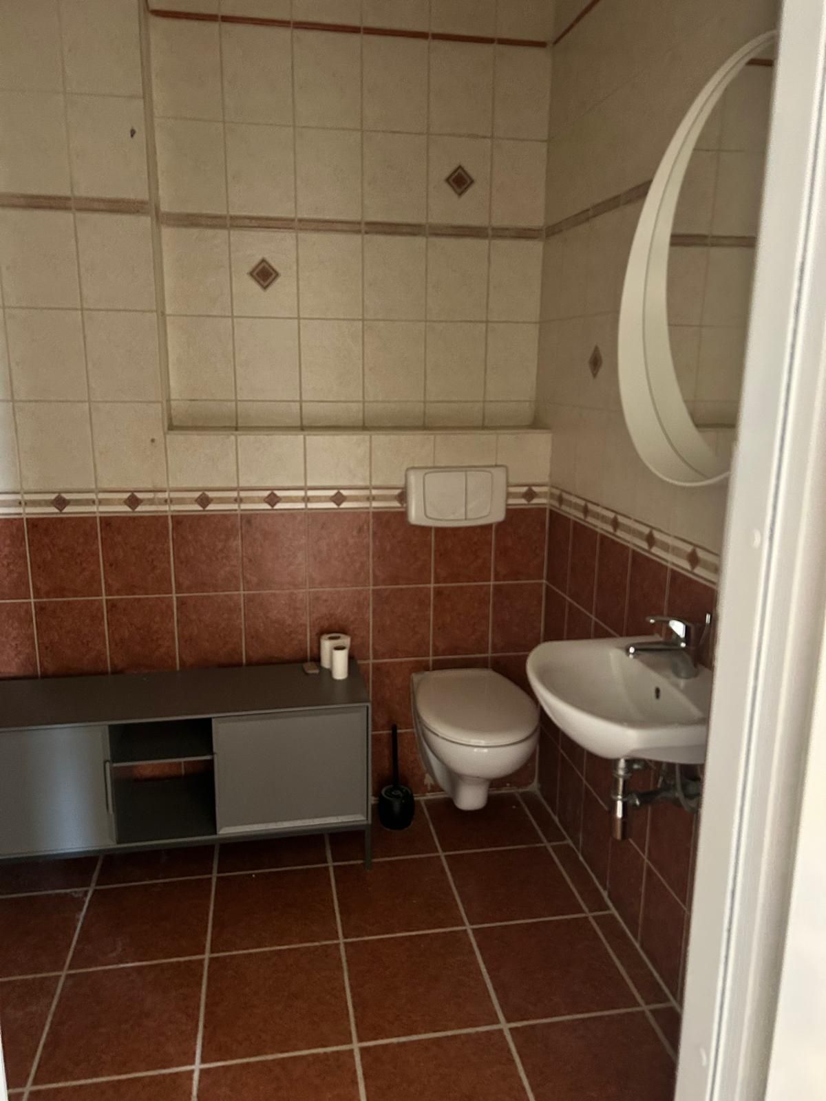 Lokal na wynajem o pow. 113m2 Gądów okolice Astry
