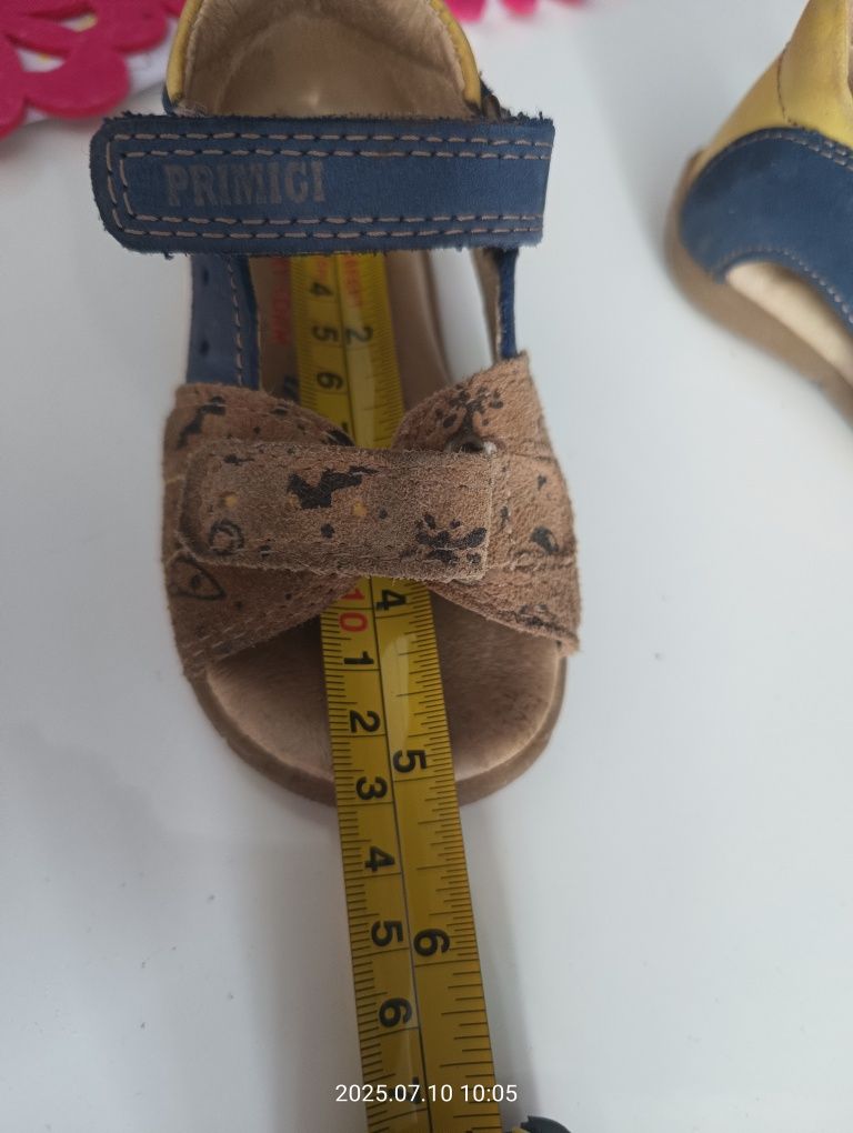 Buty sandały niemowlęce 20 primigi