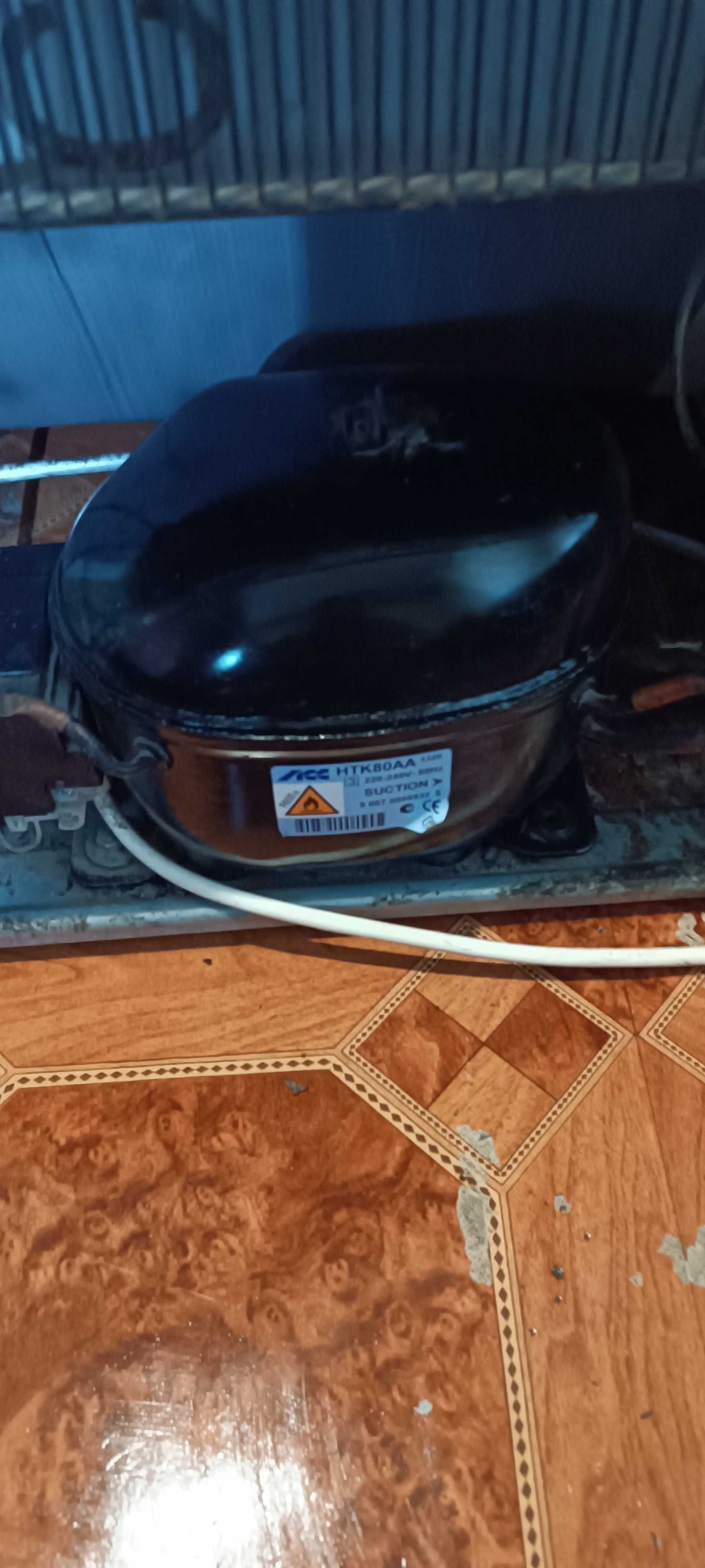 Морозильна камера Snaige F22SM-P1000