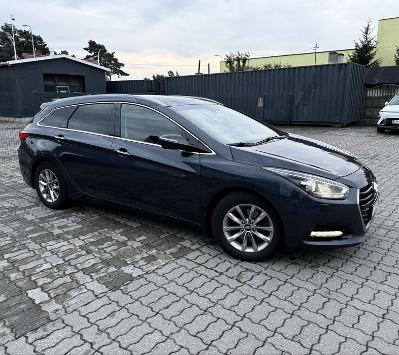 Hyundai I40 1.7 CRDI Xenon Led Panorama Navi Zamiana