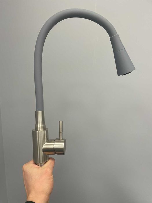 Мийка кухонна Luminex 6045 см та змішувач Lidz з гнучким виливом сірий