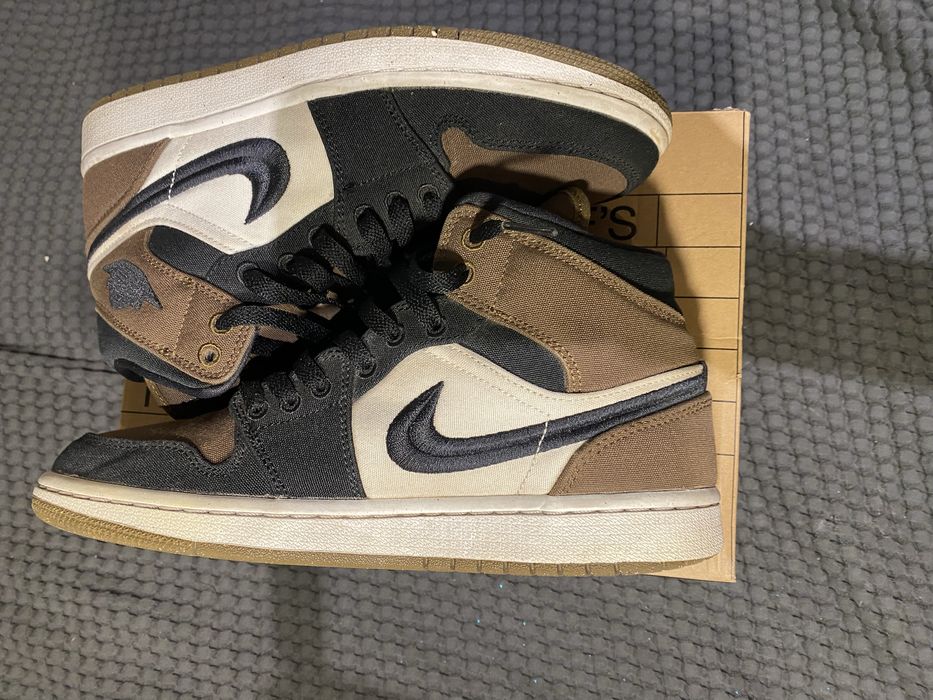 Nike Air Jordan 1 Mid SE