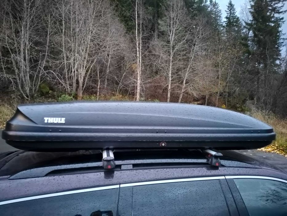 box dachowy Thule 700