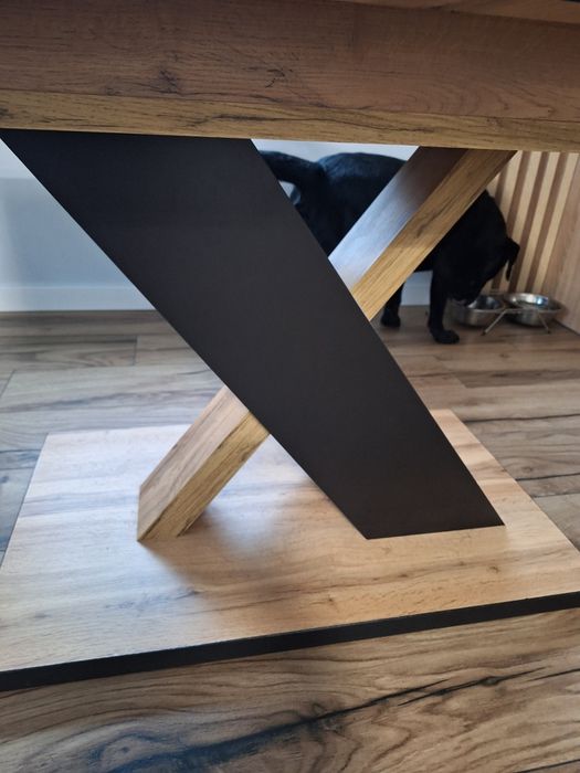 Stoł  rozkladany Rezerwacja