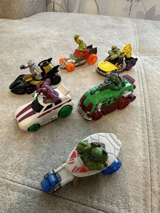 Черепашки-Ніндзя на машинах