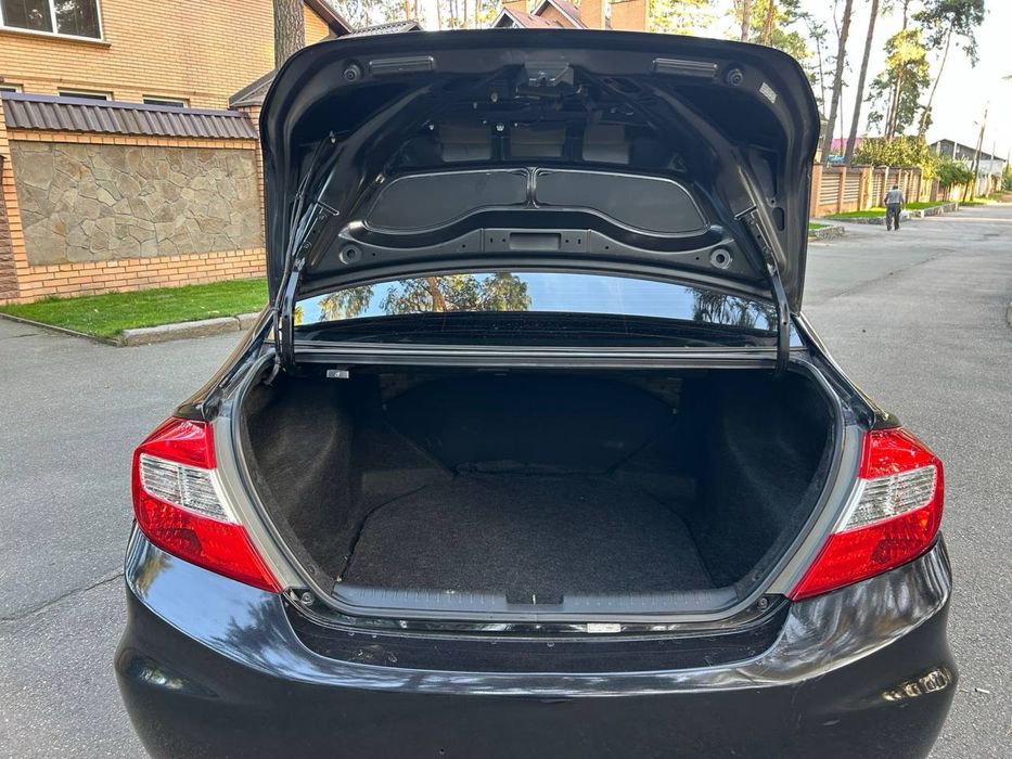 Honda Civic ІХ 2011р 1.8 бензин