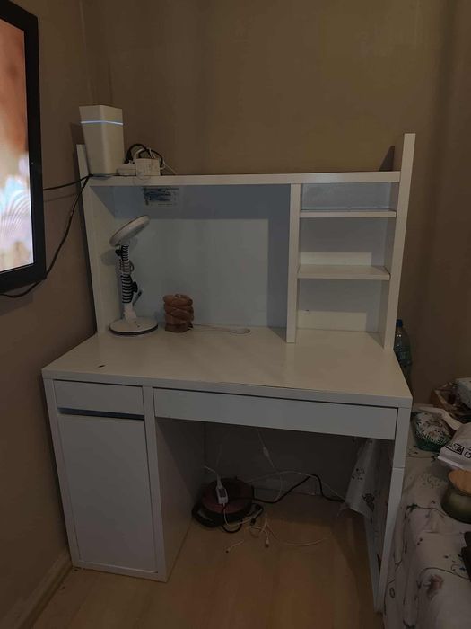 Biurko Ikea z nadstawka