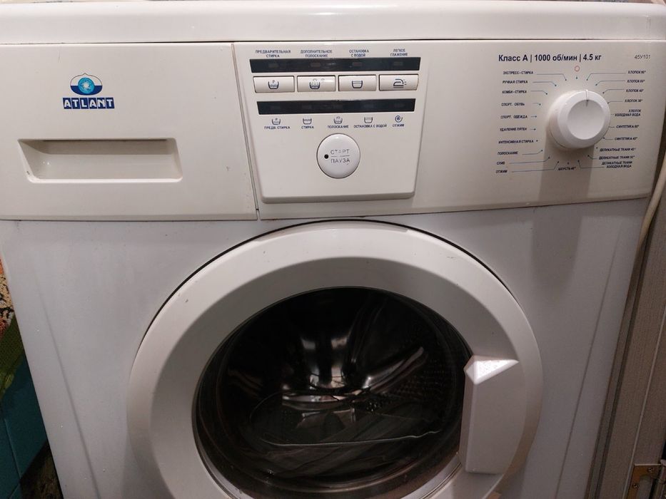 Продам на запчасти старальную машинку