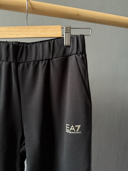 Спортивний жіночий костюм Empirio Armani S, M