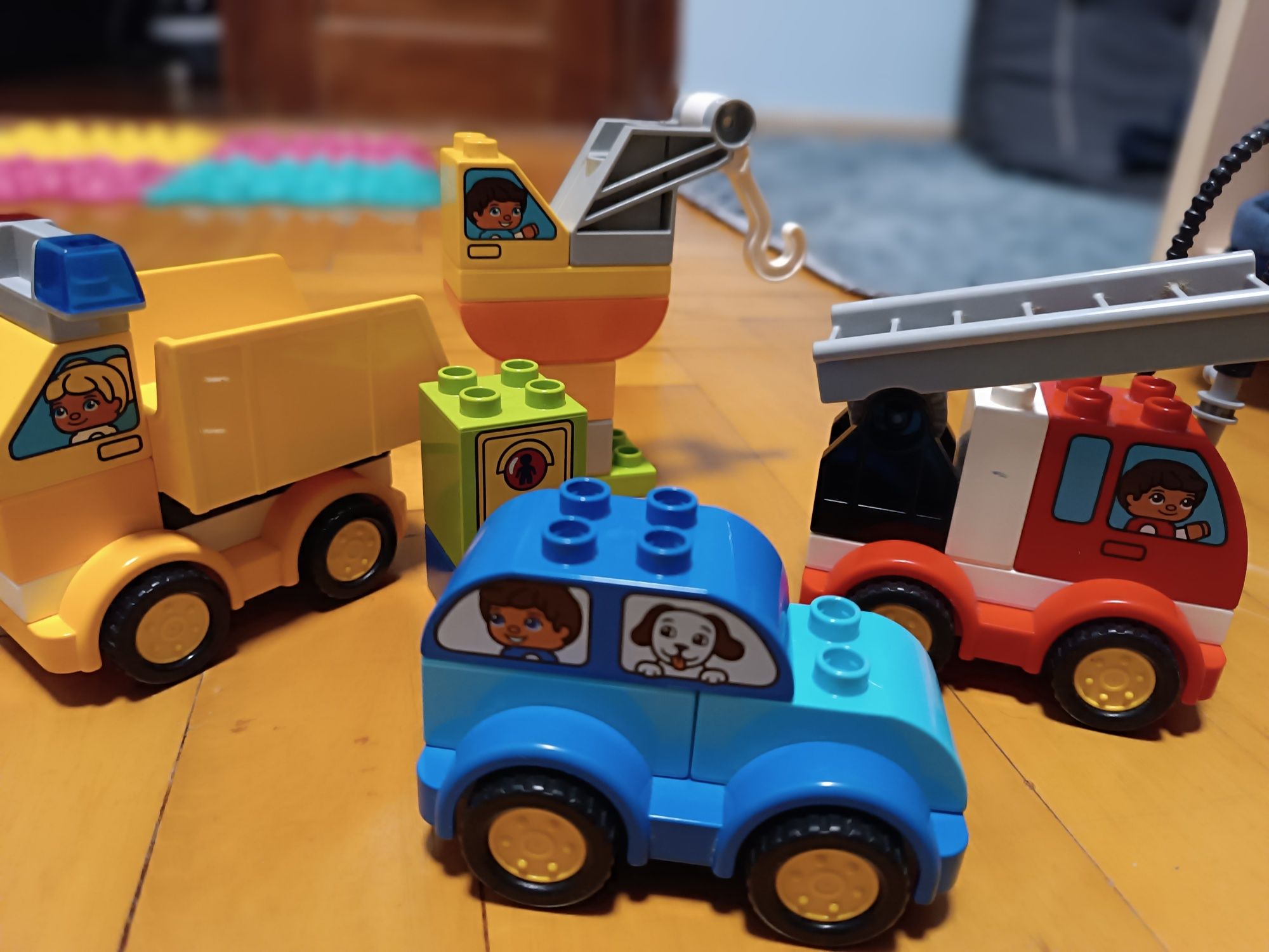 Конструктор Lego Duplo. Мої перші машини та вантажівки