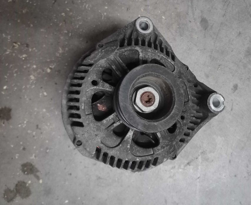 Alternador e motor escova traseira BMW E46 (para recondicionar)