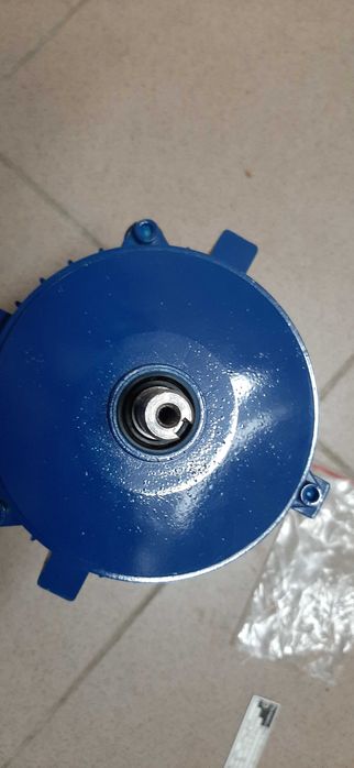 silnik 0,37kW nowy