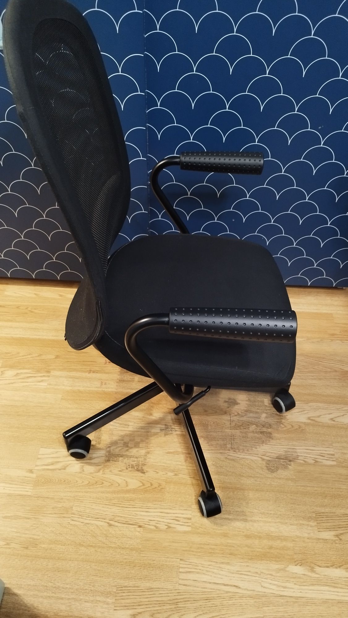 Flintan krzesło biurowe z podłokietnikami ikea