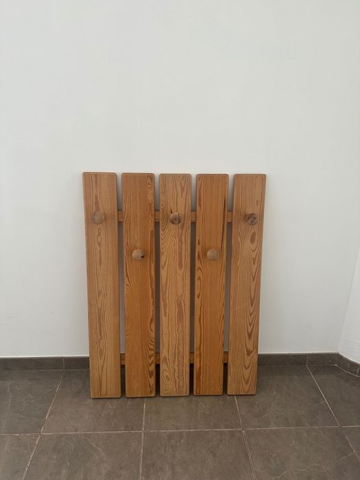 Cabide em Madeira para 5 casacos