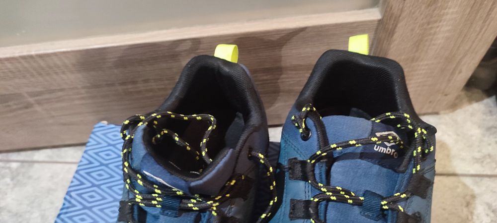 Buty męskie Umbro rozmiar 43