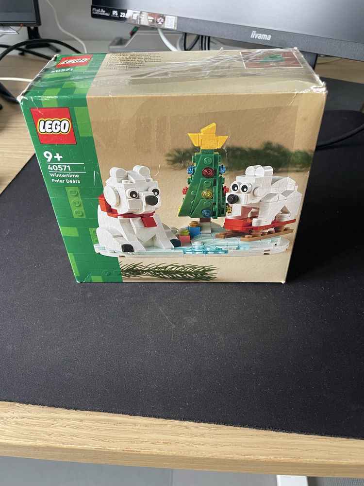 LEGO 40571 Wintertime Polar Bears – zestaw kompletny