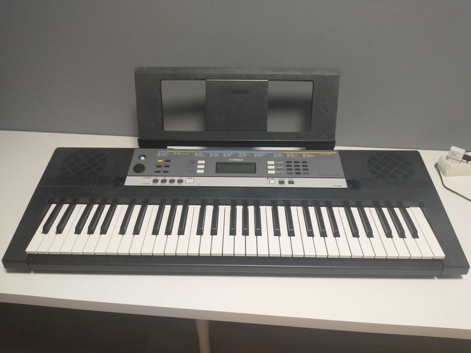 Keyboard Yamaha YPT-240