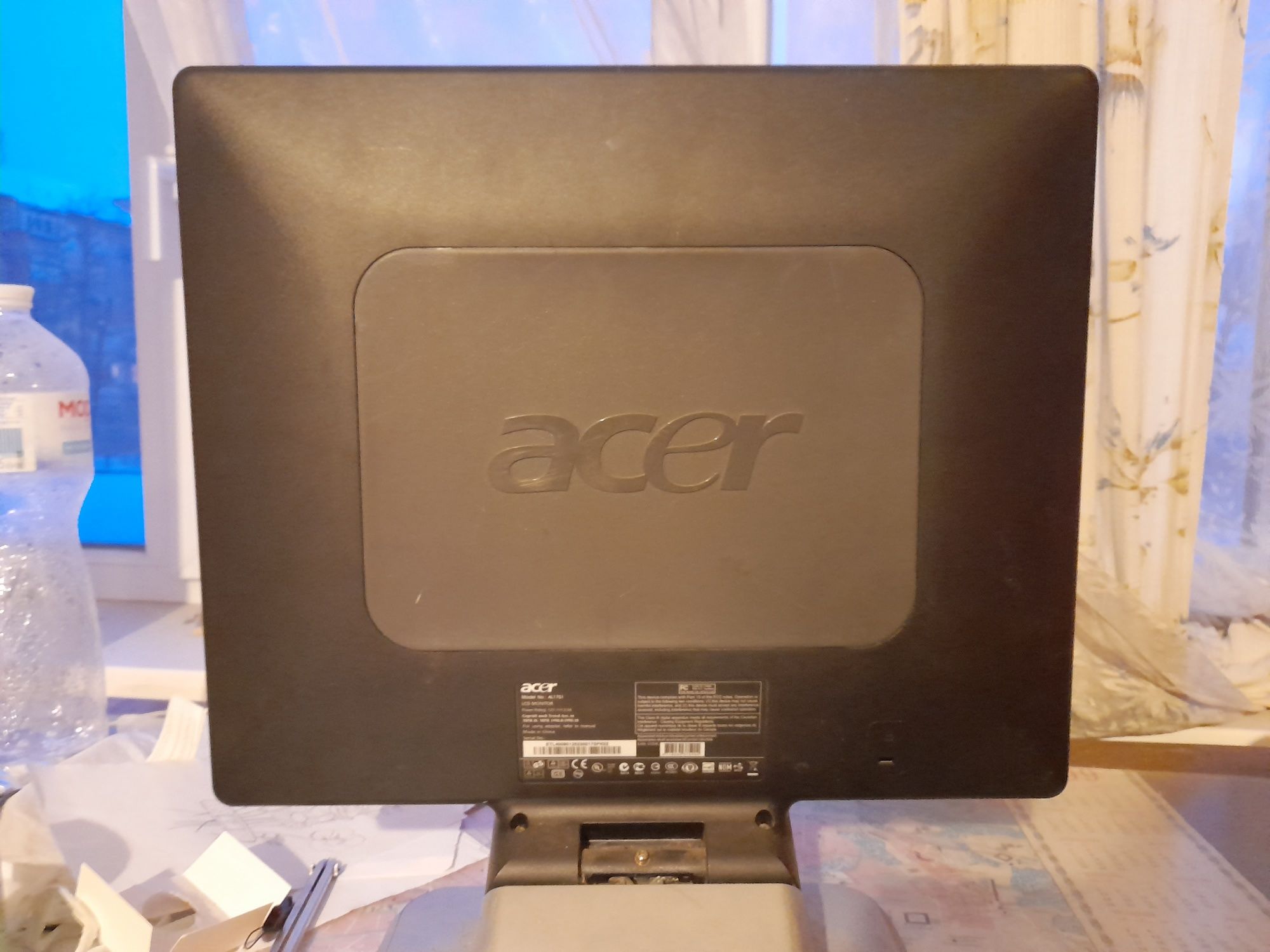 Монітор от Acer 19