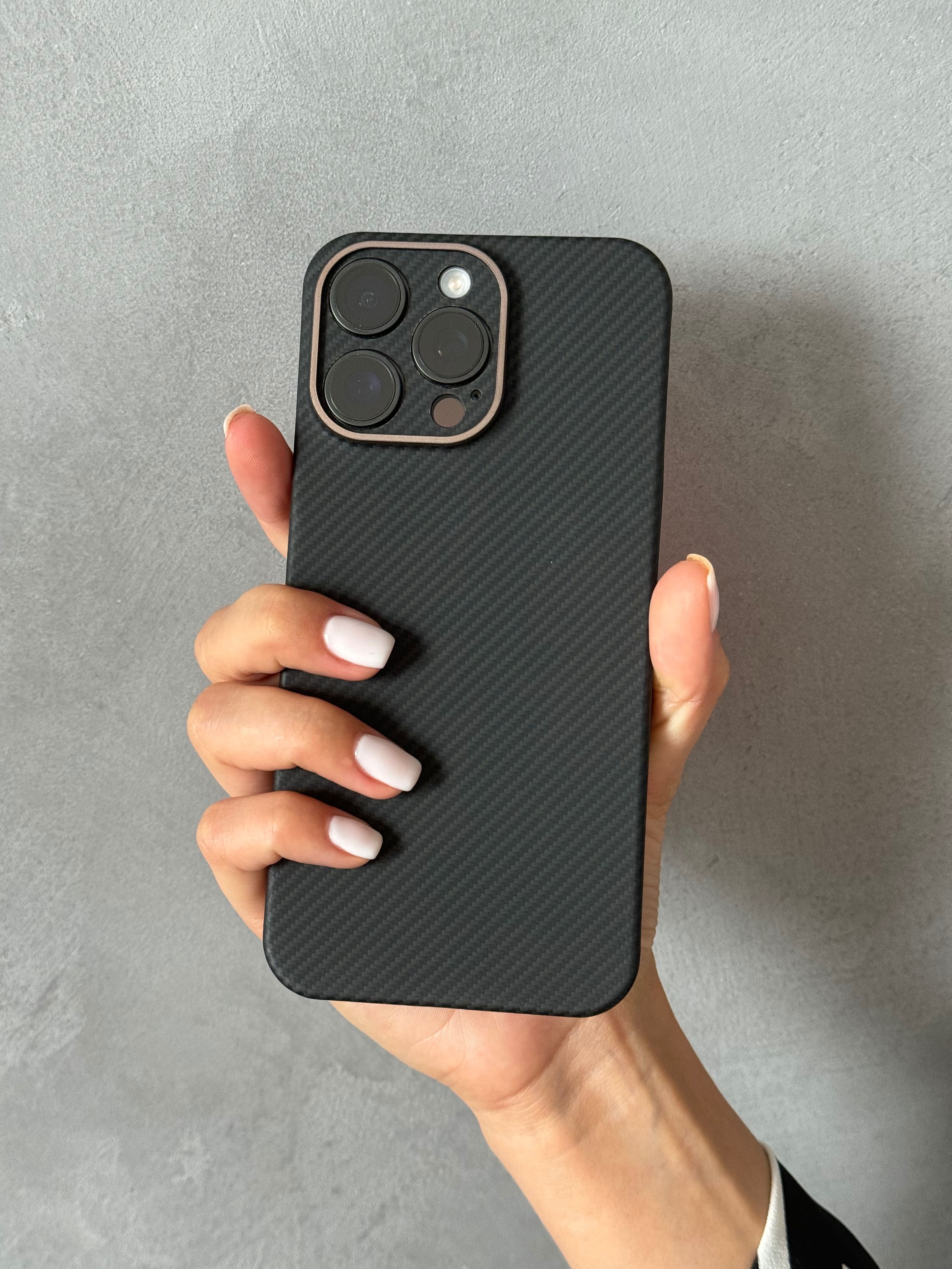Карбоновый чехол с защитой камер iPhone 15 Pro Max