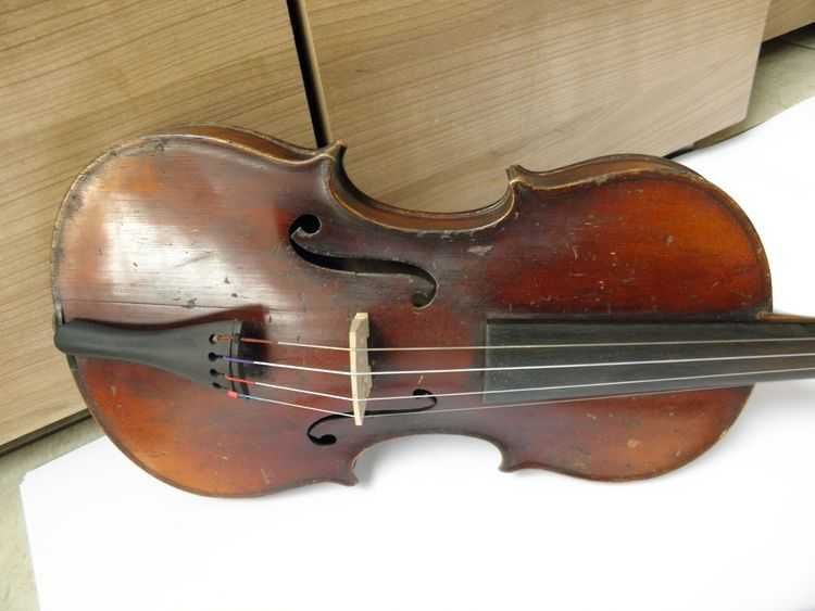 Skrzypce 4/4 Antonius STRADIVARIUS Joseph Guarnerius futerał smyczek