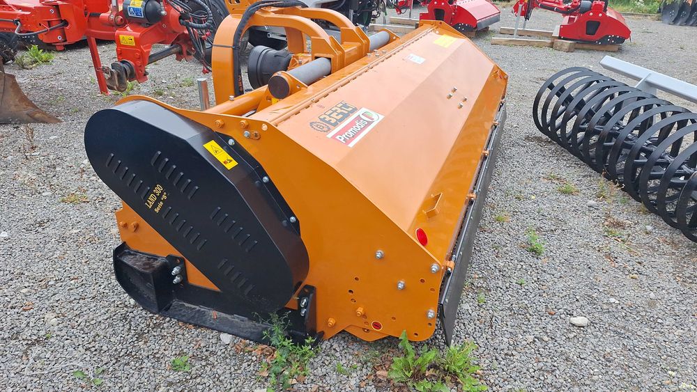 Rozdrabniacz polowy Berti Land/S 300