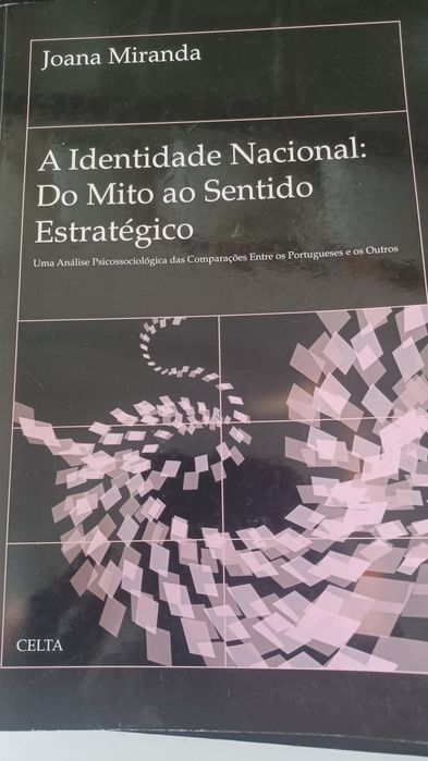 Livro "A Identidade Nacional" de Joana Miranda