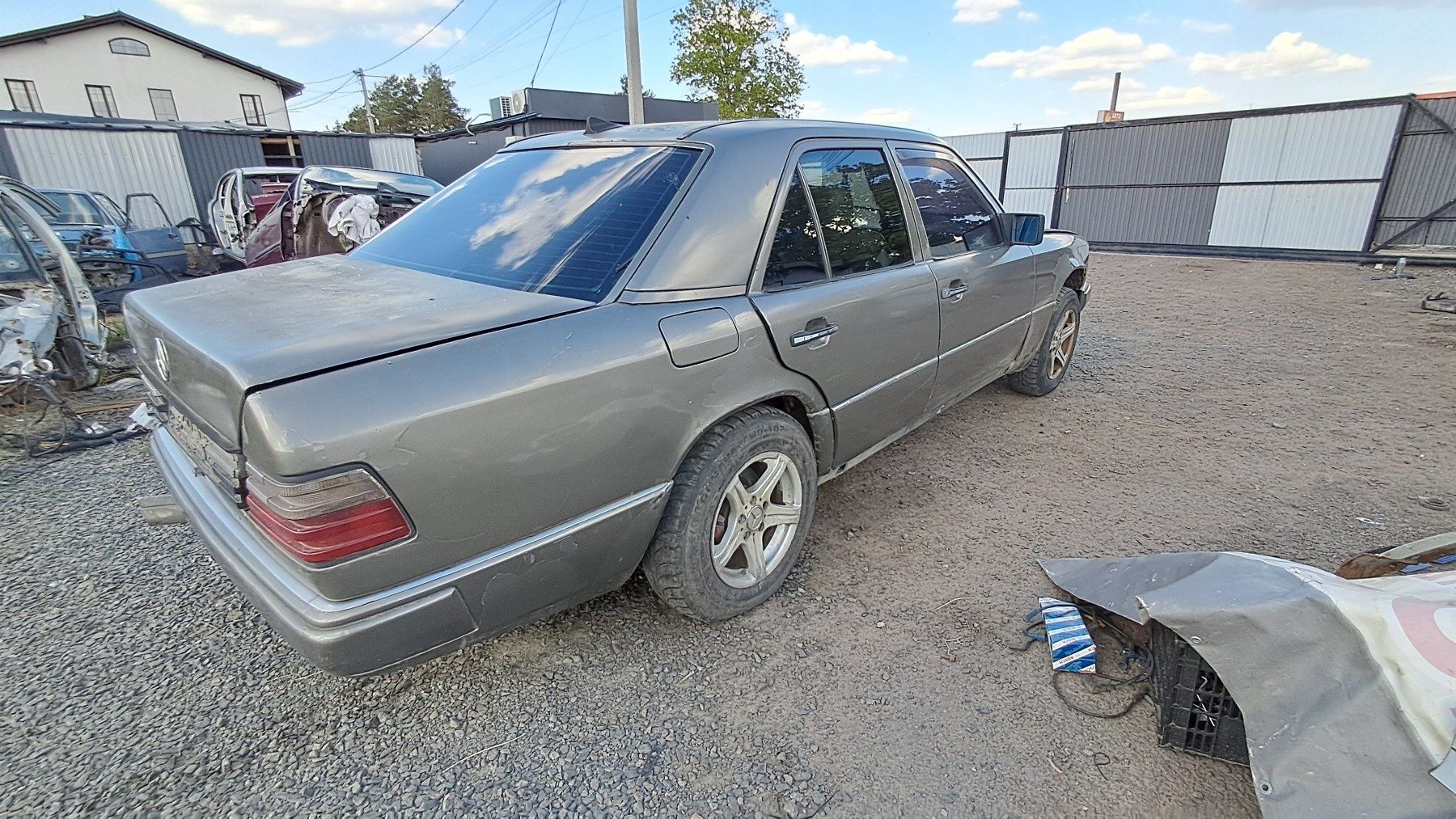 Розборка Mercedes Benz W124