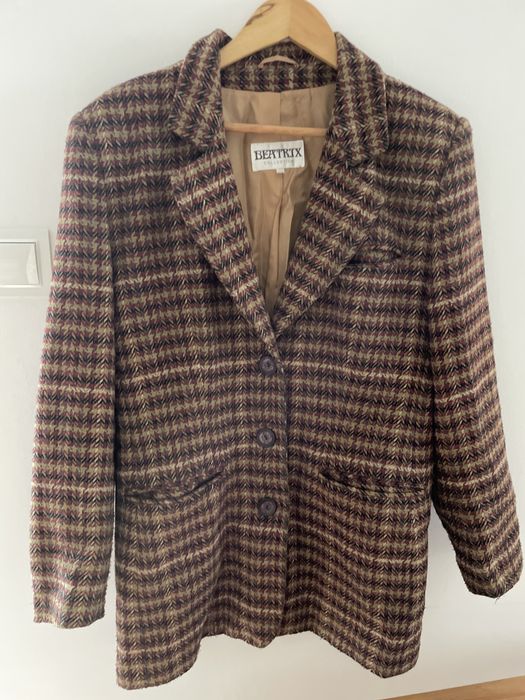 Stylowa marynarka żakiet w kratę dłuższa wełniana 100 % wool 42