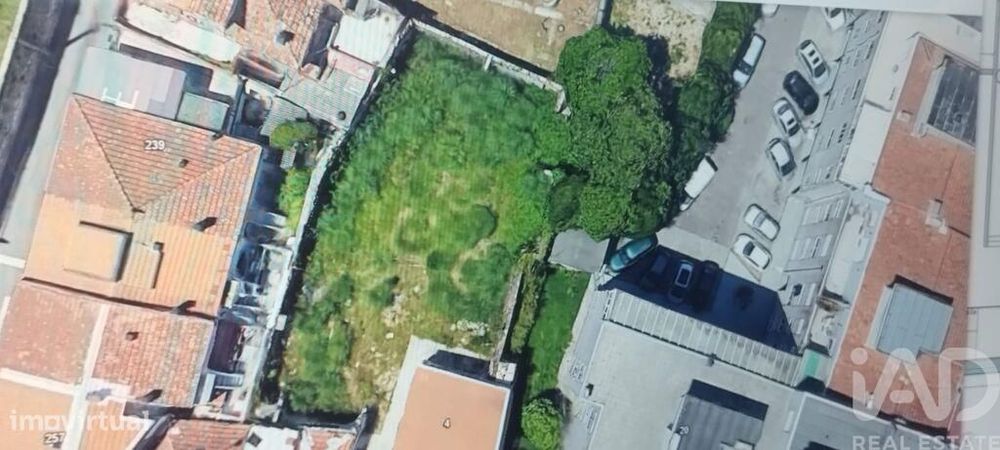 Casa T2 em Santa Marinha E São Pedro Da Afurada de 104,00 m2