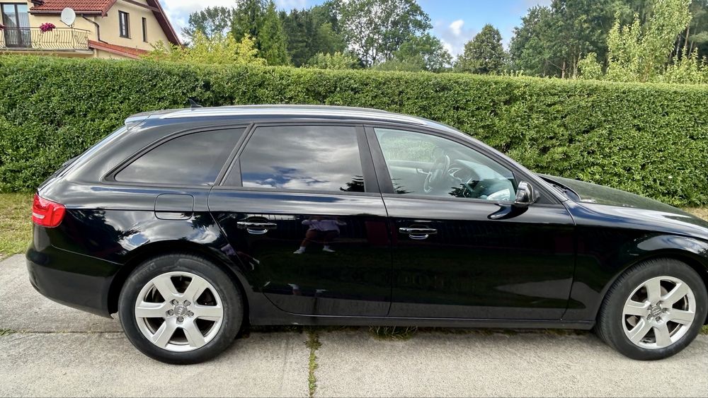 AUDI A4 B8, Multitrinic  2.0 TDI 177 KM