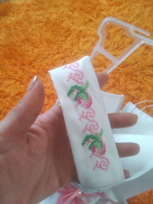 Сукня з вишивкою