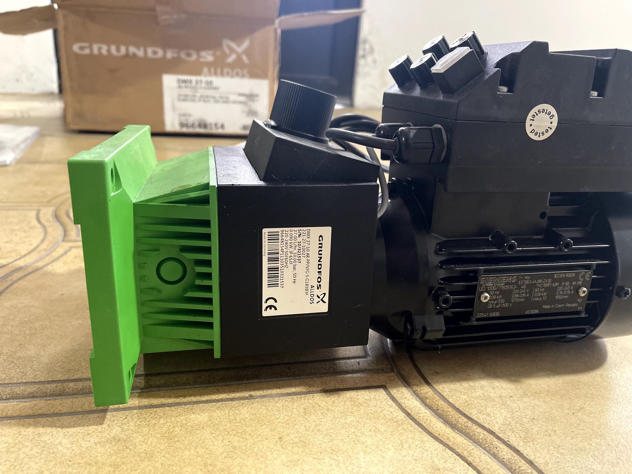 Bomba doseadora Grundfos DMX27-10 AR-PP, Nova (para cloro)