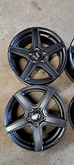 Felgi aluminiowe 6,5jx16 et43 5x112 Vw Audi Seat Skoda Czarne
