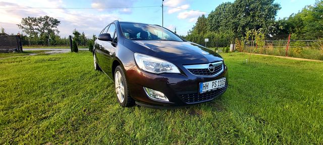 Opel Astra J 1.4 Benzyna