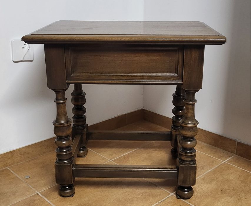 Stolik drewniany holenderski.