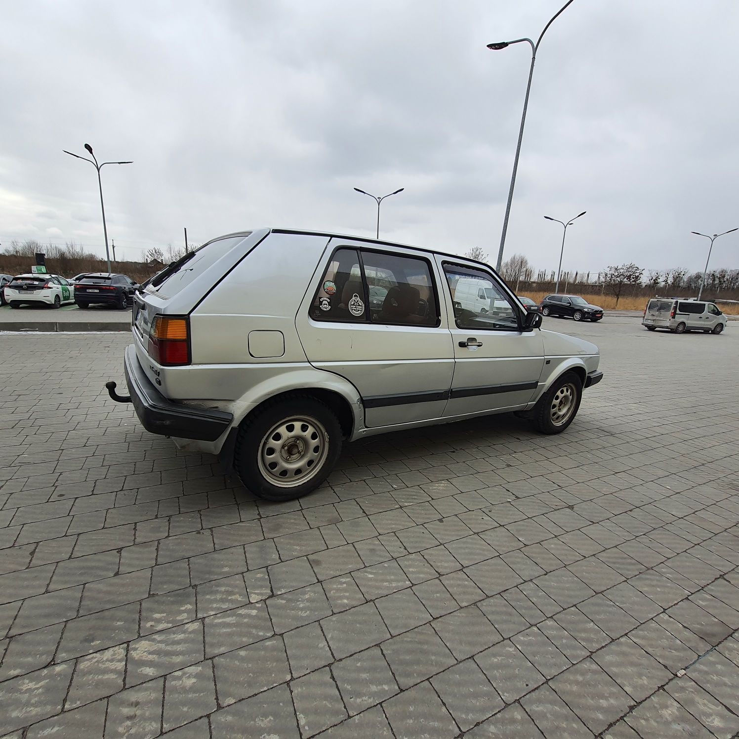 Машина Volkswagen Golf 2GTI 1.8 інжектор 112к/с