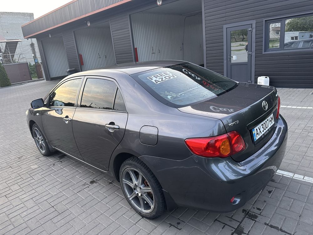 Продам тойоту короллу е150 2008 рік
