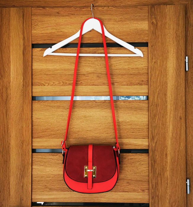 Listonoszka piękny żywy kolor