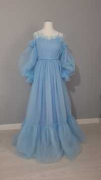 Блакитна сукня з фатину на випускний або фотосесію