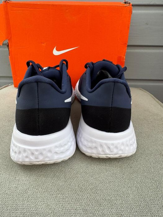 Nowe sneakersy NIKE REVOLUTION 5 (GS) granatowe 38,5